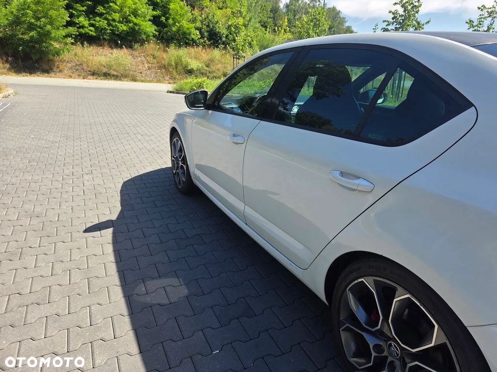 Skoda Octavia 2.0 TSI RS - 26
