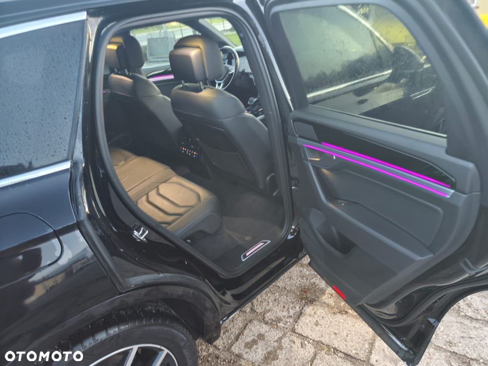 Volkswagen Touareg - 16