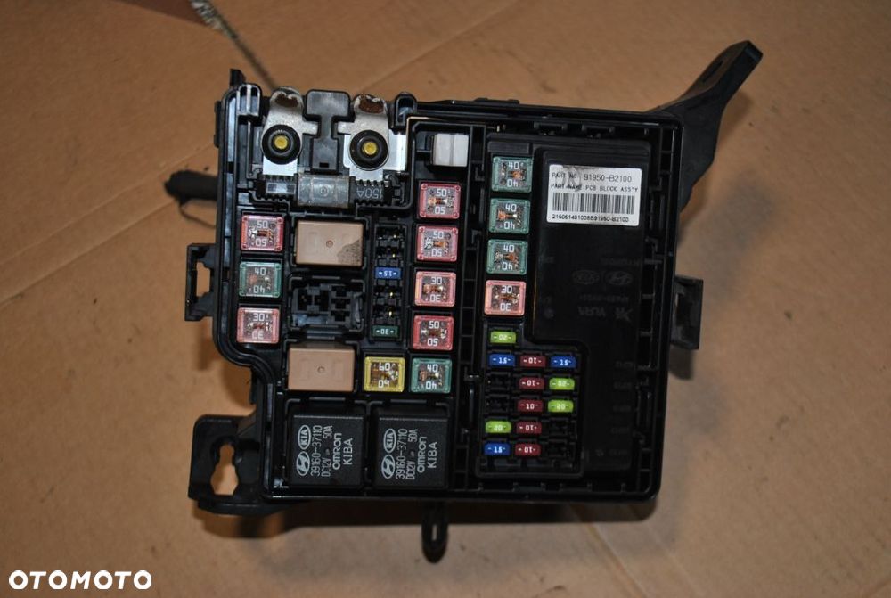 Skrzynka bezpieczników KIA Soul II 1.6 CRDI