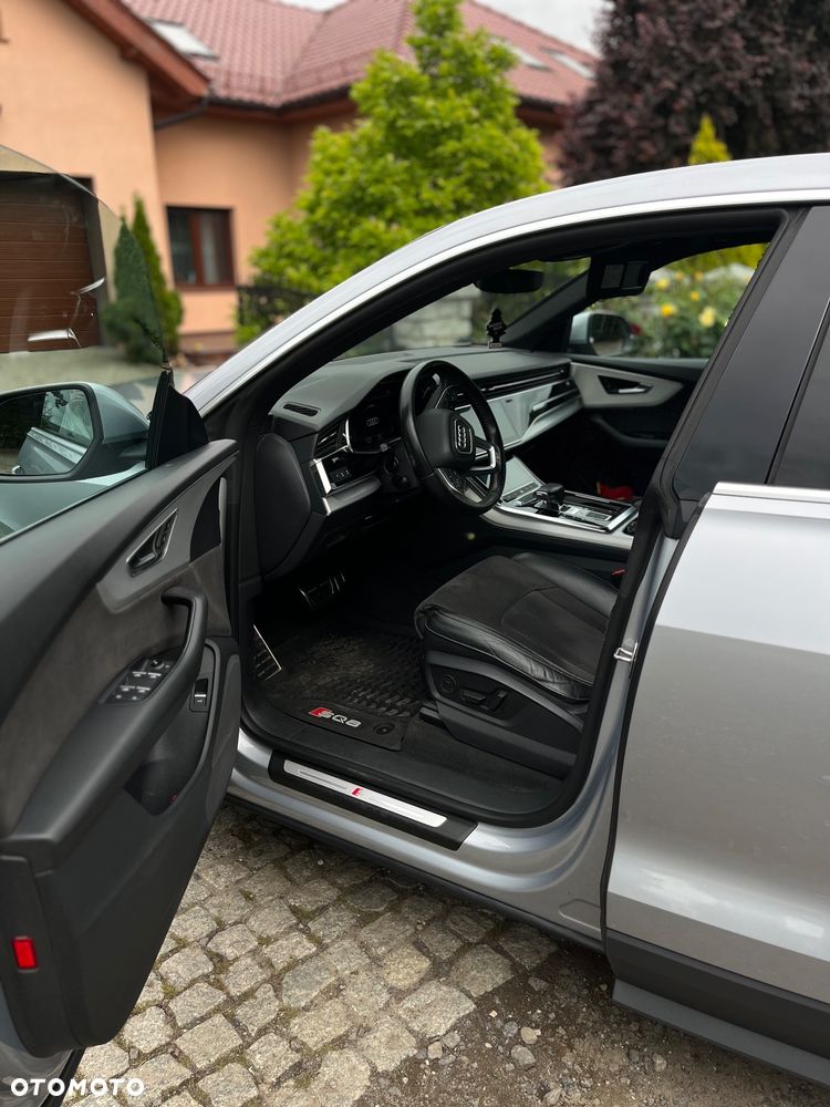 Audi Q8 - 10