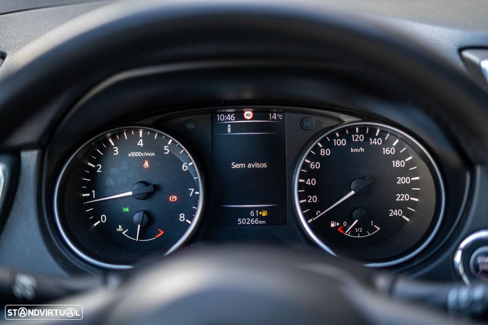 Nissan Qashqai 1.2 DIG-T N-Connecta 18 - 17