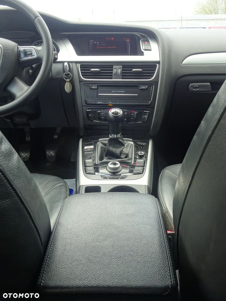 Audi A4 Avant - 31