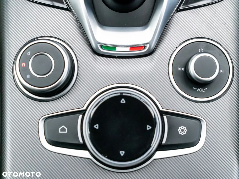 Alfa Romeo Giulia 2.0 Turbo Sprint - 18