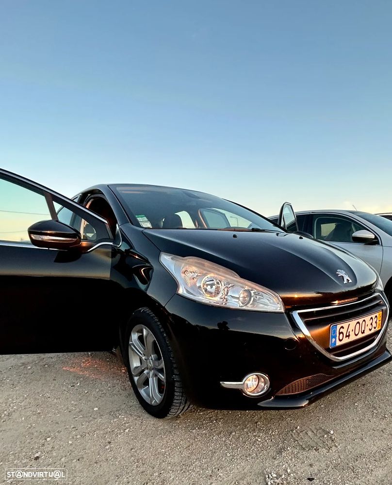 Peugeot 208 1.4 HDi Allure - 5