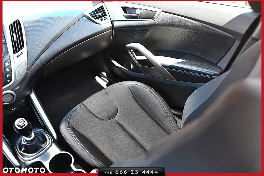 Hyundai Veloster 1.6 GDI Premium - 21