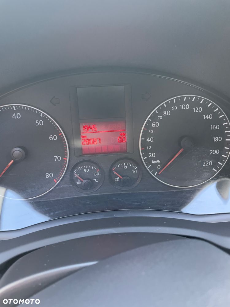 Volkswagen Golf - 11