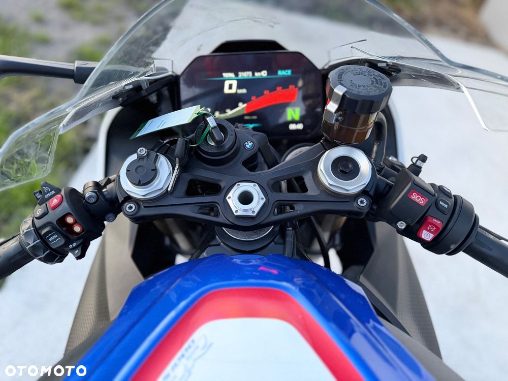 BMW S - 10