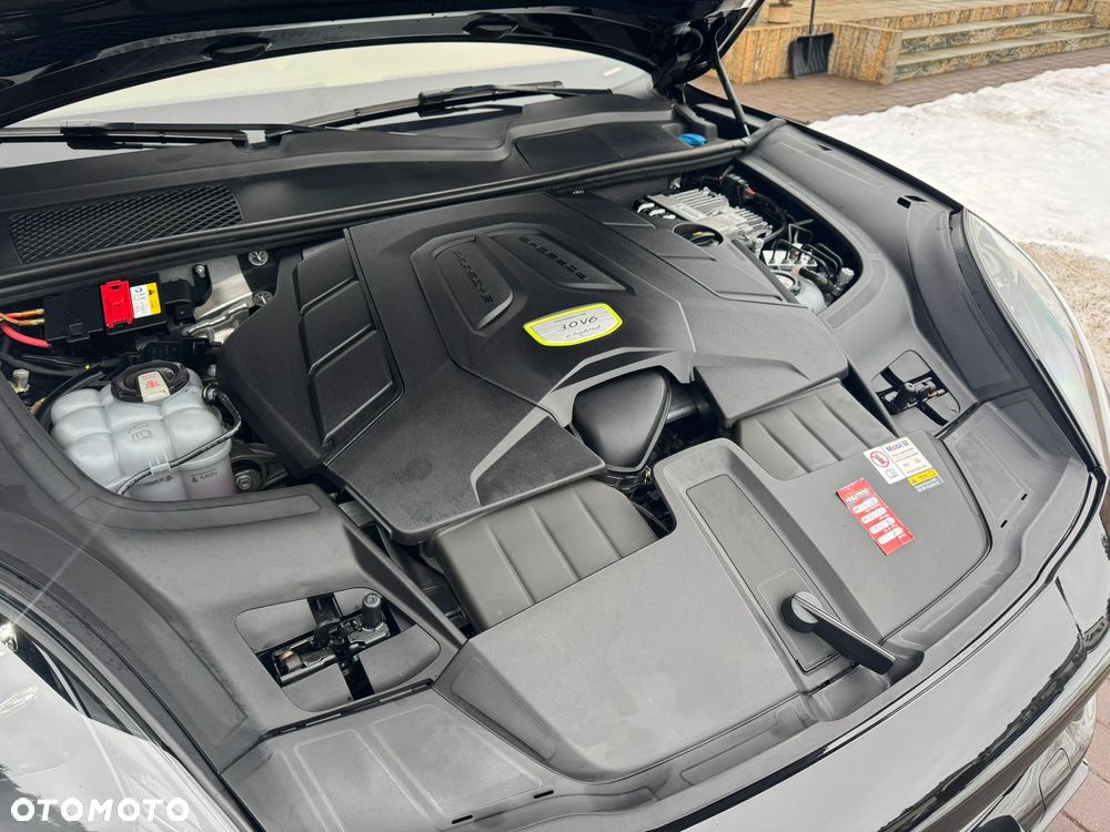 Porsche Cayenne Platinum Edition - 9