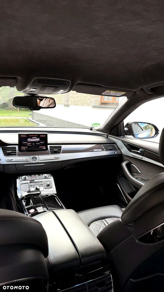 Audi S8 Plus 4.0 TFSI Quattro - 34