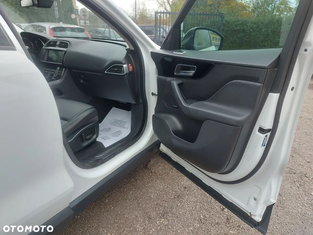 Jaguar F-Pace 3.0 V6 AWD Prestige - 14