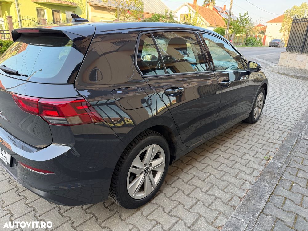 Volkswagen Golf - 20