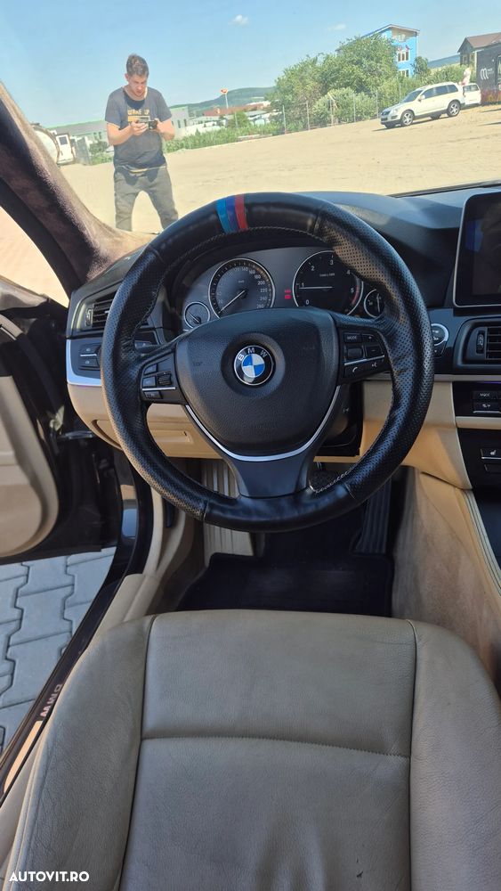 BMW Seria 5 520d - 8