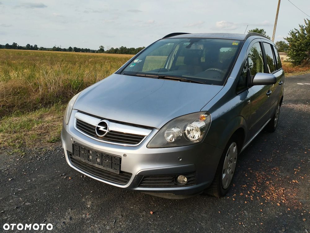 Opel Zafira - 12