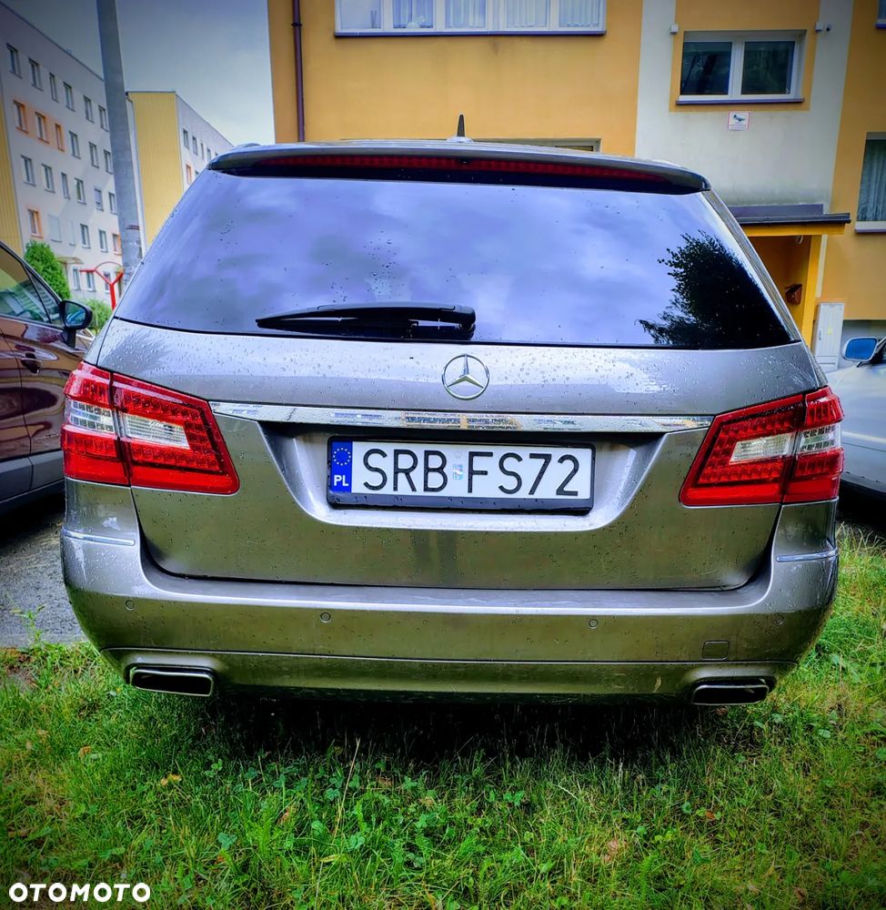 Mercedes-Benz Klasa E 250 CDI 4-Matic BlueEff - 13