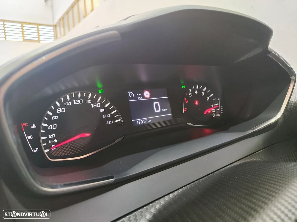 Peugeot 2008 1.2 PureTech Style - 14
