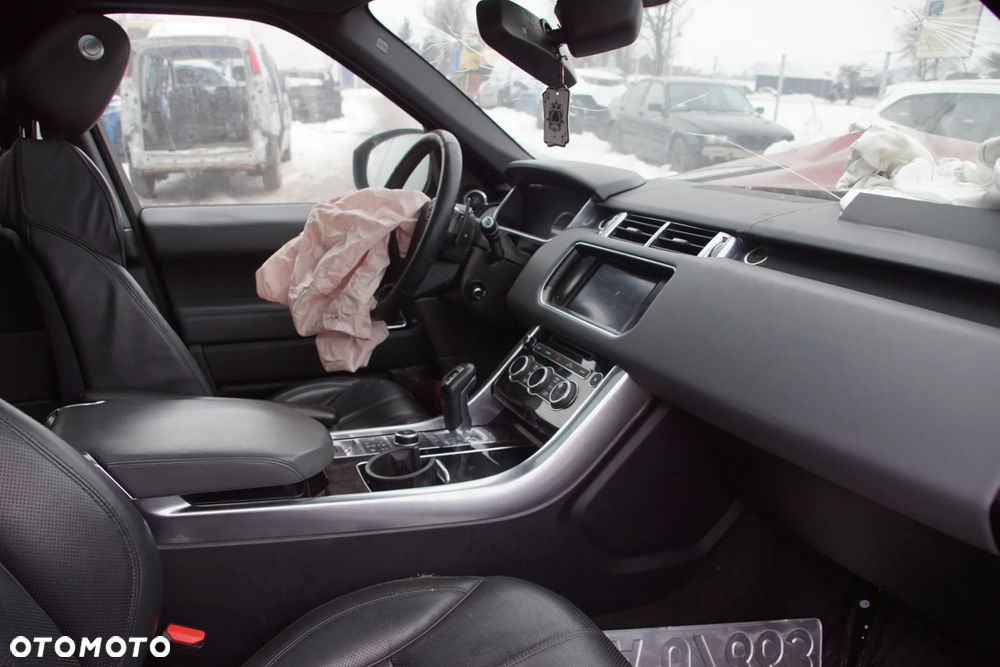 Auto na części - Land Rover Range Rover Sport II L494 3.0 SDV6 292 KM 306DT 8HP70 944 2013R Silnik Skrzynia Drzwi Błotnik Klapa Zderzak Lampa Lusterko Klamka Szyba Deska Kokpit Sterownik Moduł Czujnik Licznik Wyświetlacz Panel Kierownica - 16