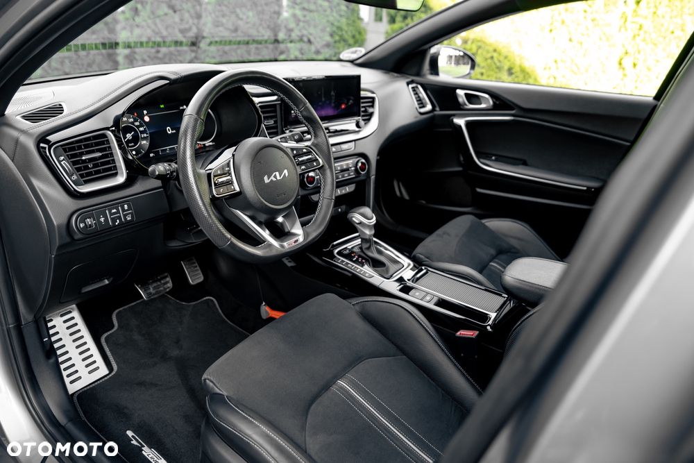 Kia ProCeed 1.5 T-GDI DCT7 OPF GT LINE - 13