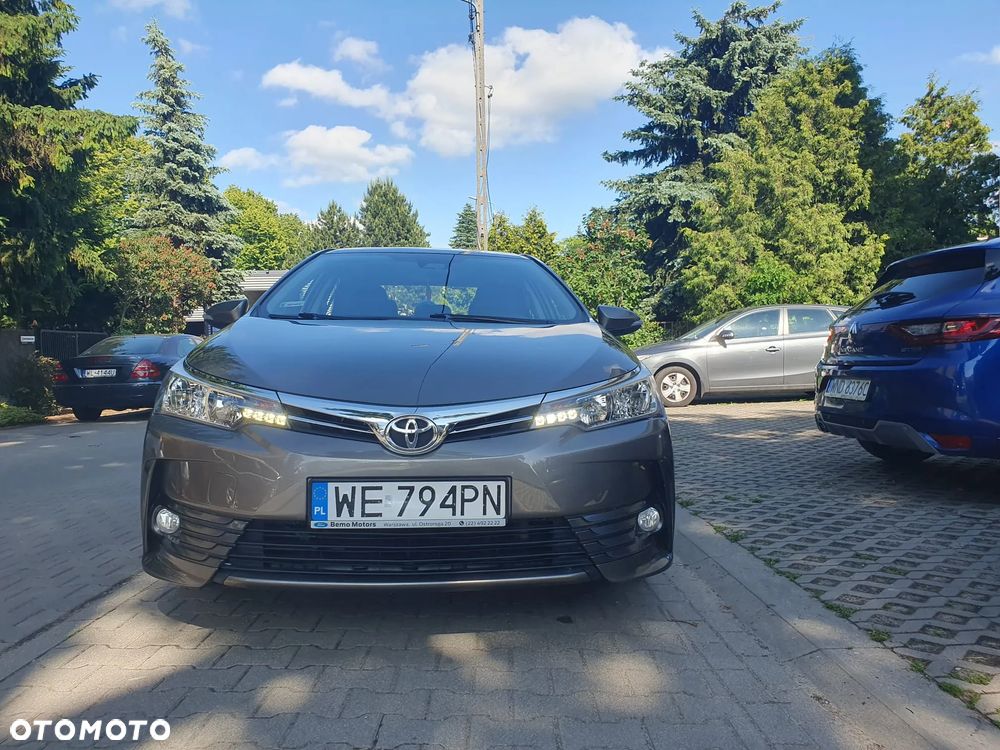 Toyota Corolla 1.6 Comfort - 1