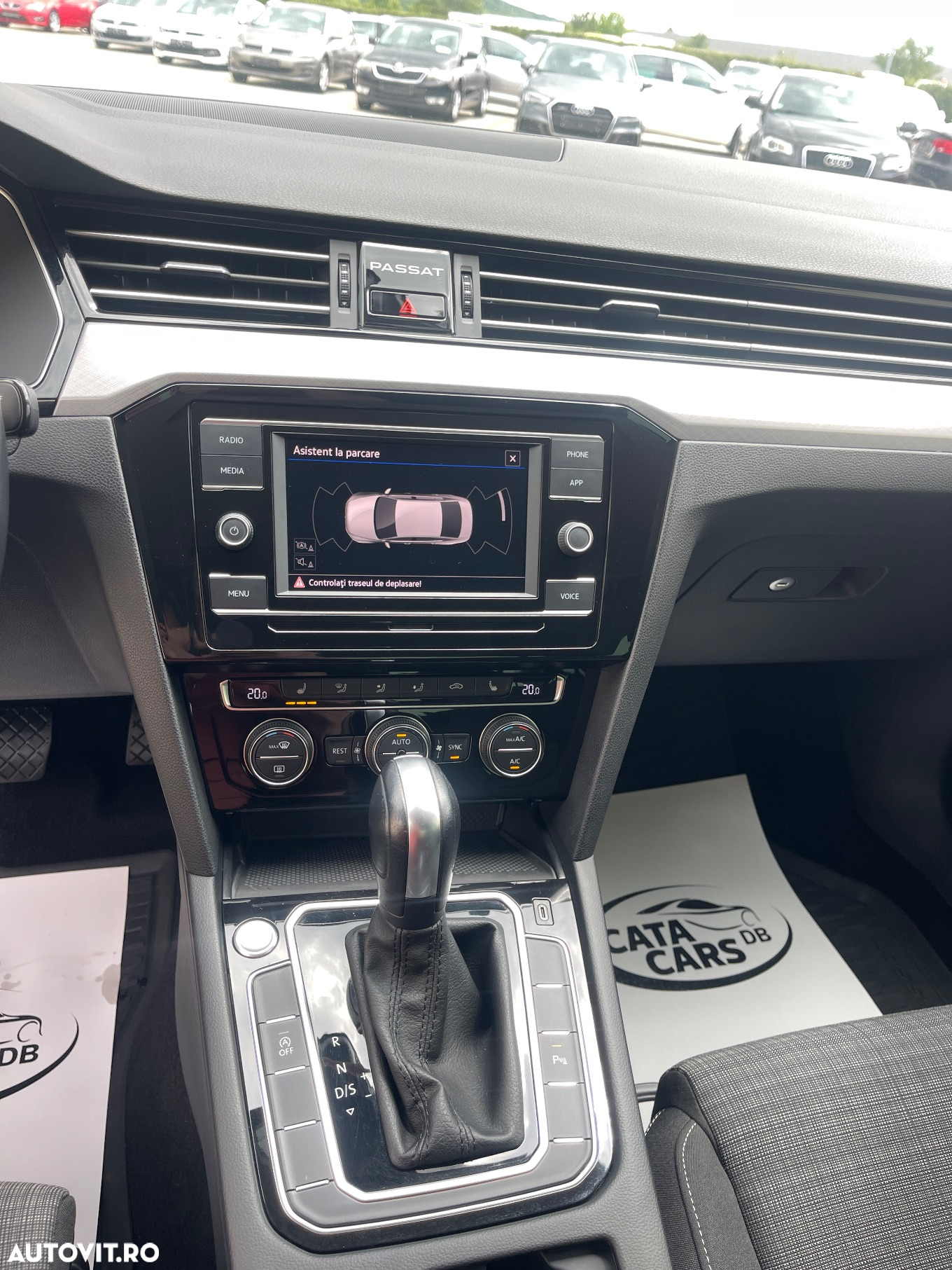 Volkswagen Passat - 33
