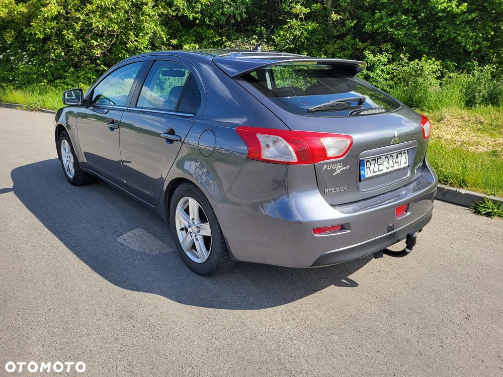 Mitsubishi Lancer - 7