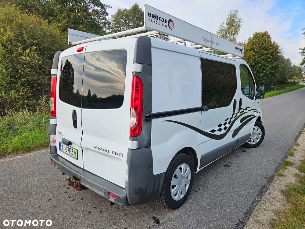 Opel Vivaro - 10