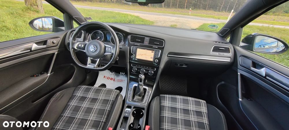 Volkswagen Golf 2.0 TDI BMT GTD - 22