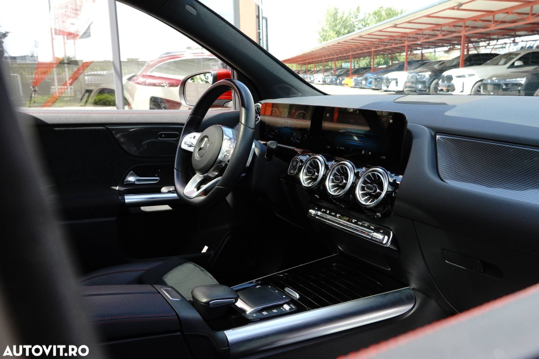 Mercedes-Benz GLA - 28