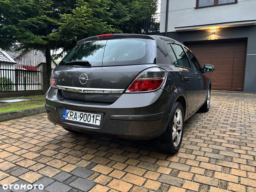 Opel Astra III 1.7 CDTI - 12