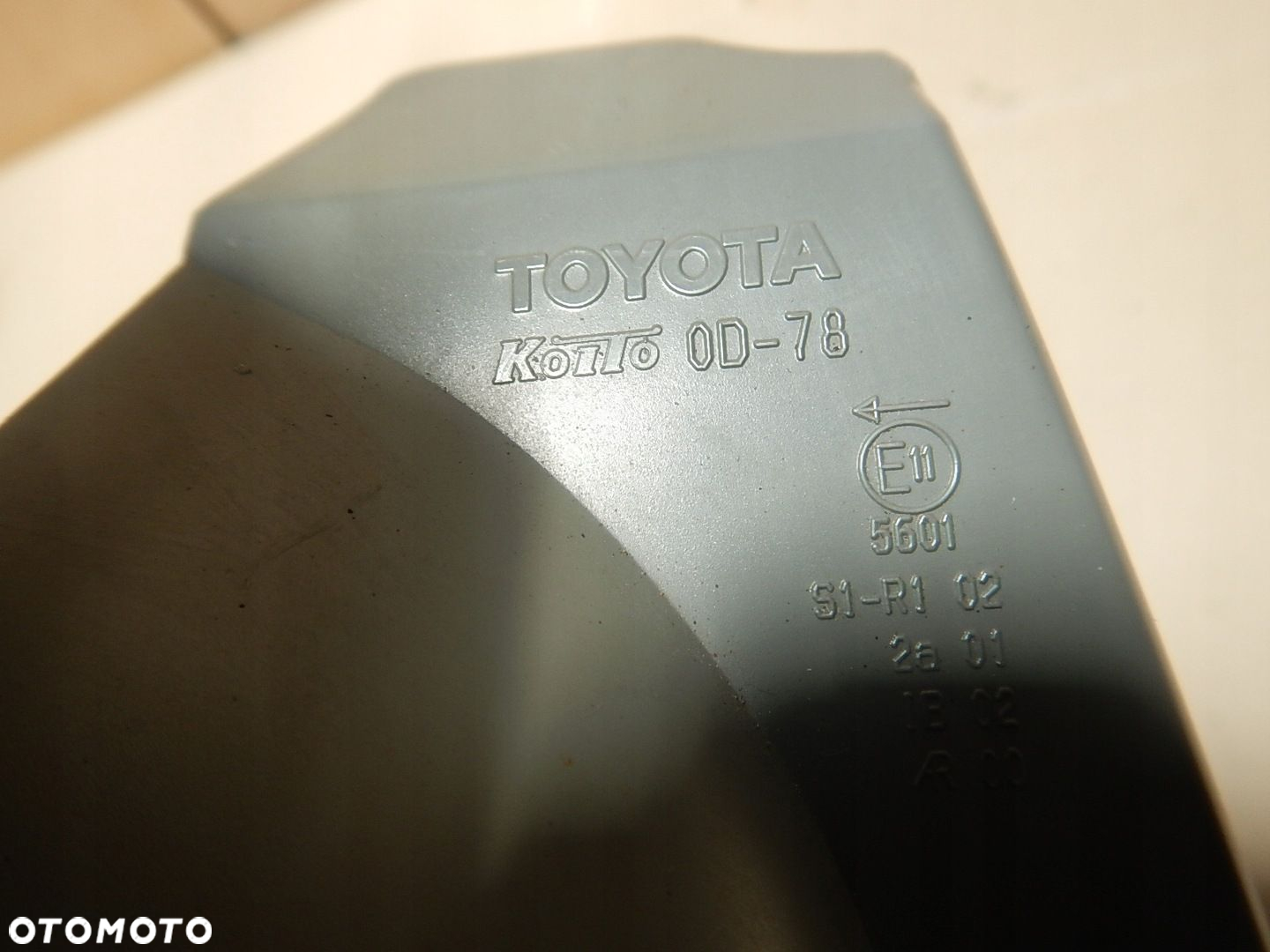 LAMPA TYŁ TYLNA LEWA TOYOTA YARIS 3 III EU - 10