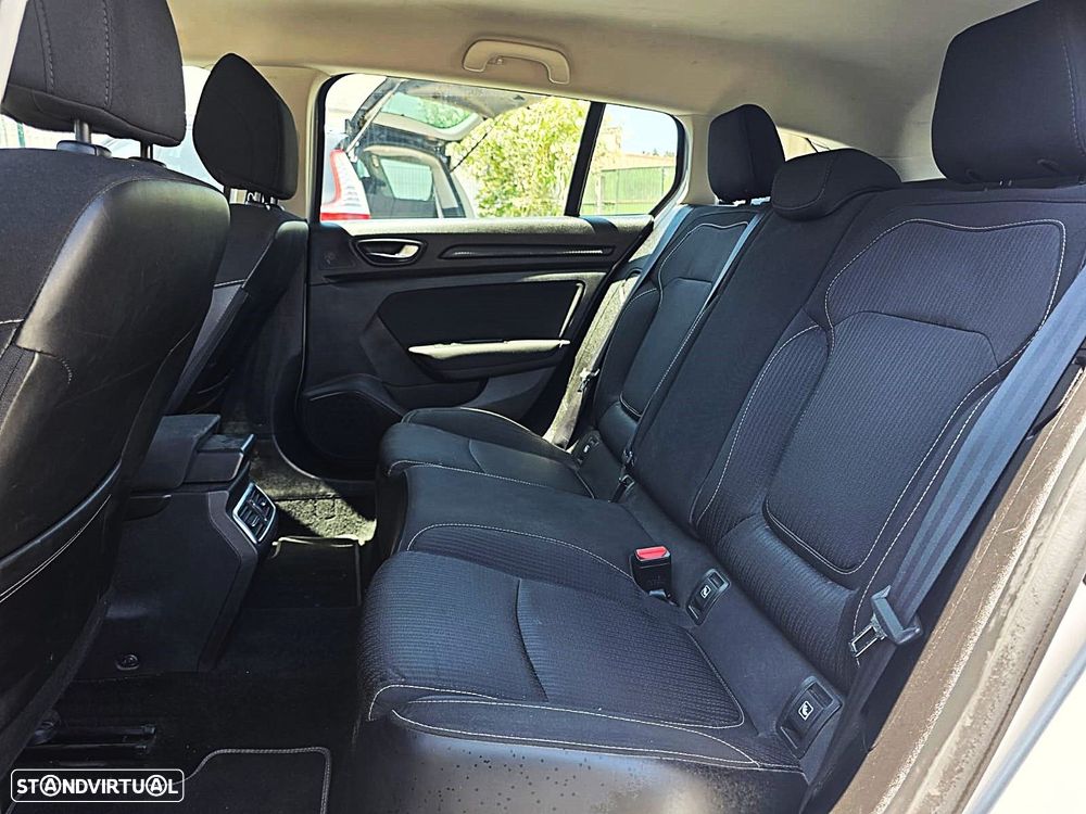 Renault Mégane Sport Tourer 1.5 dCi Zen - 11