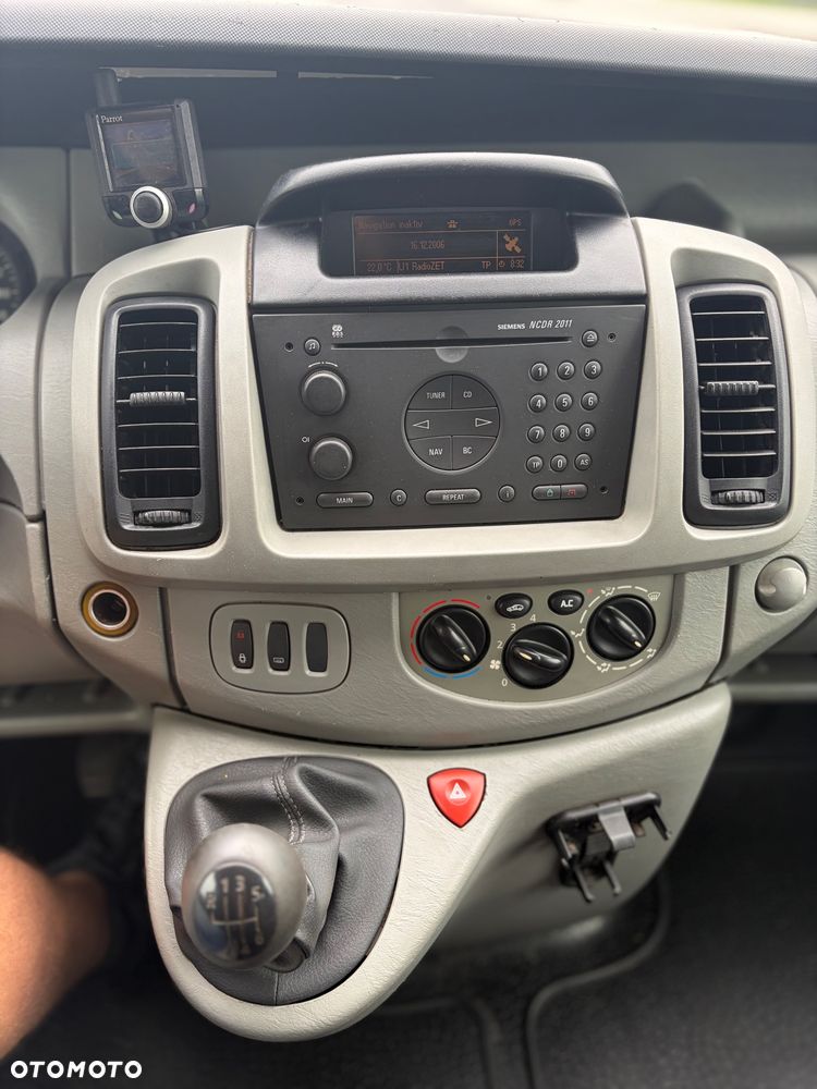 Opel Vivaro - 27