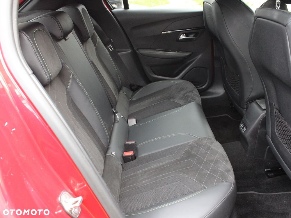Peugeot 208 1.2 PureTech GT S&S EAT8 - 19