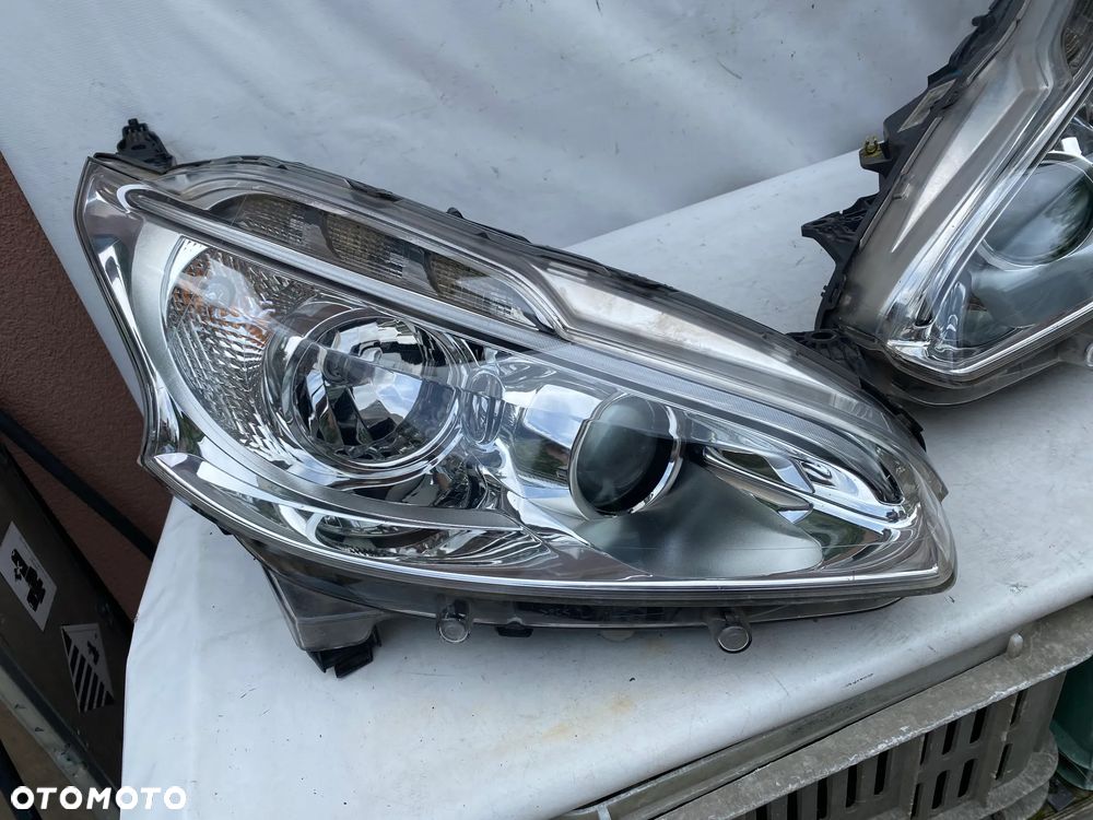 lampa peugeot 208 soczewki led lewa eu cała - 2