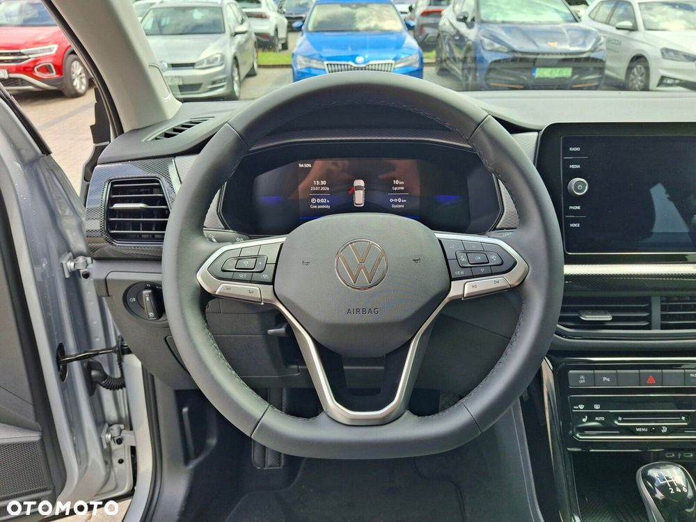 Volkswagen T-Cross - 13