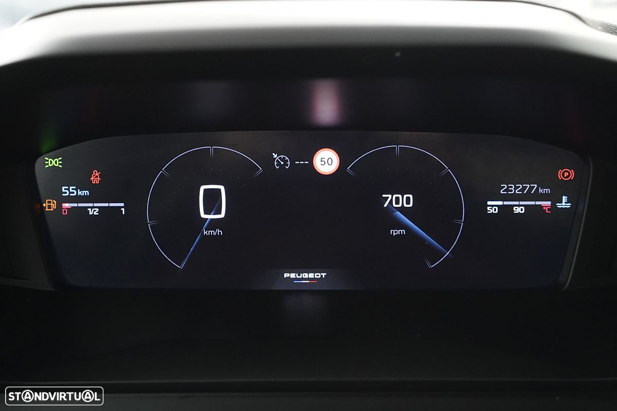 Peugeot 2008 1.2 PureTech Allure - 17