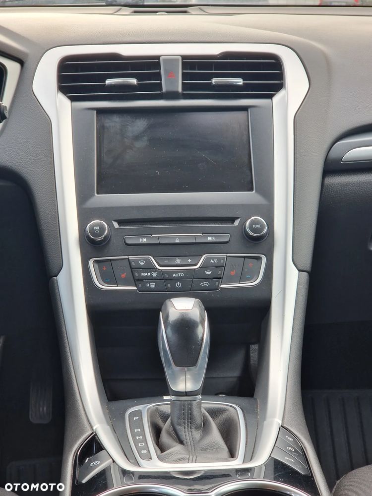 Ford Mondeo 2.0 TDCi Titanium PowerShift - 19