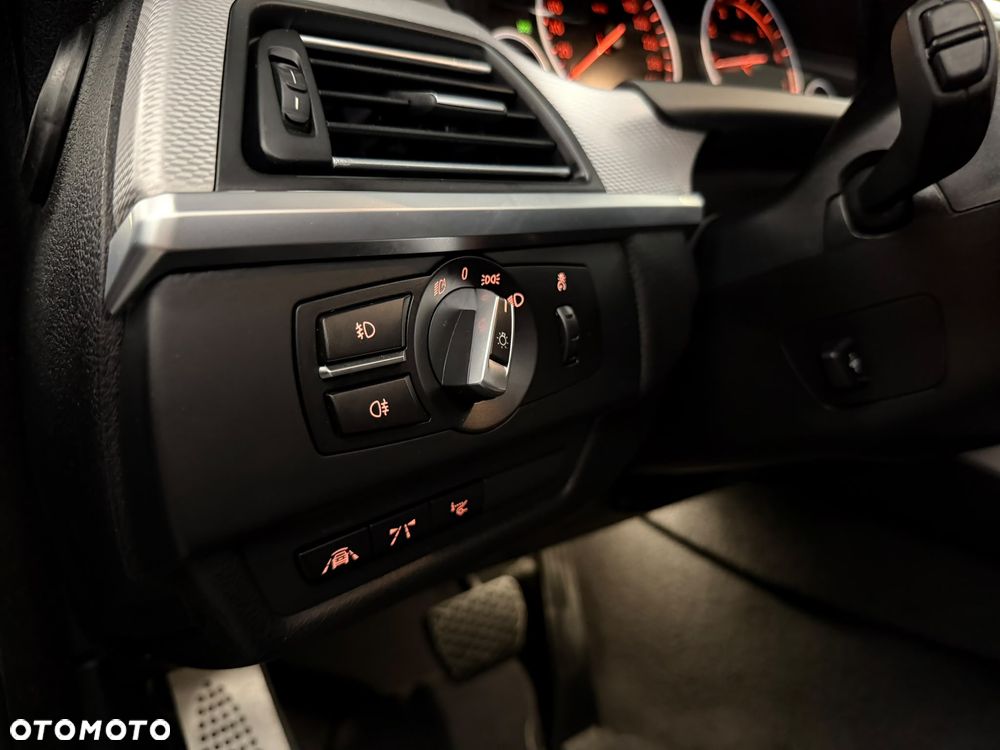 BMW Seria 6 650i xDrive Edycja M Sport - 36