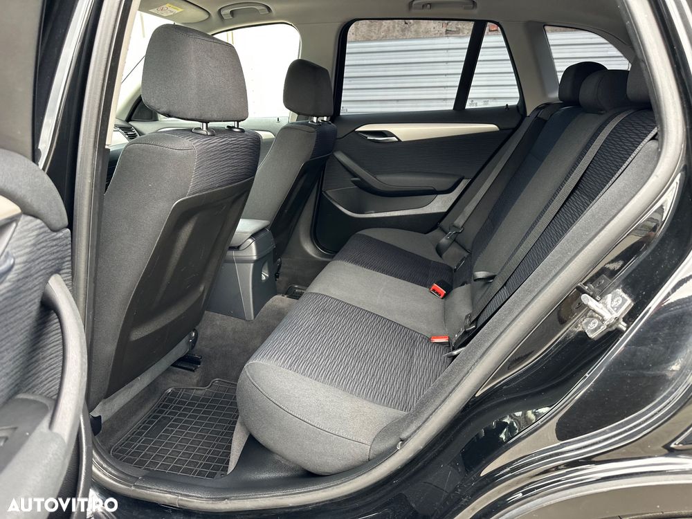 BMW X1 sDrive16d - 10