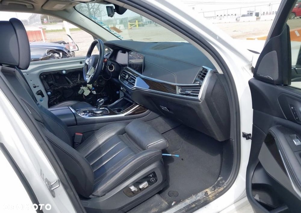 BMW X7 - 4