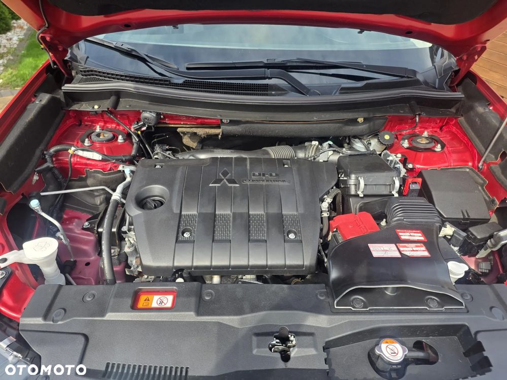 Mitsubishi Outlander 2.2 DI-D 4WD Automatik Instyle - 26