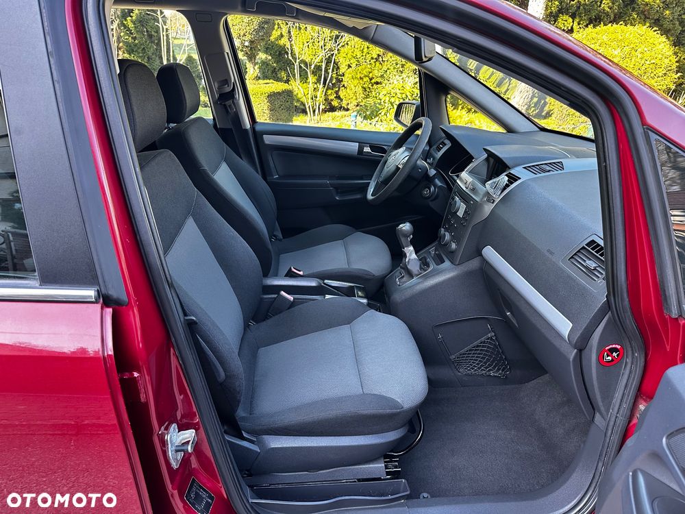 Opel Zafira 2.2 Innovation - 12