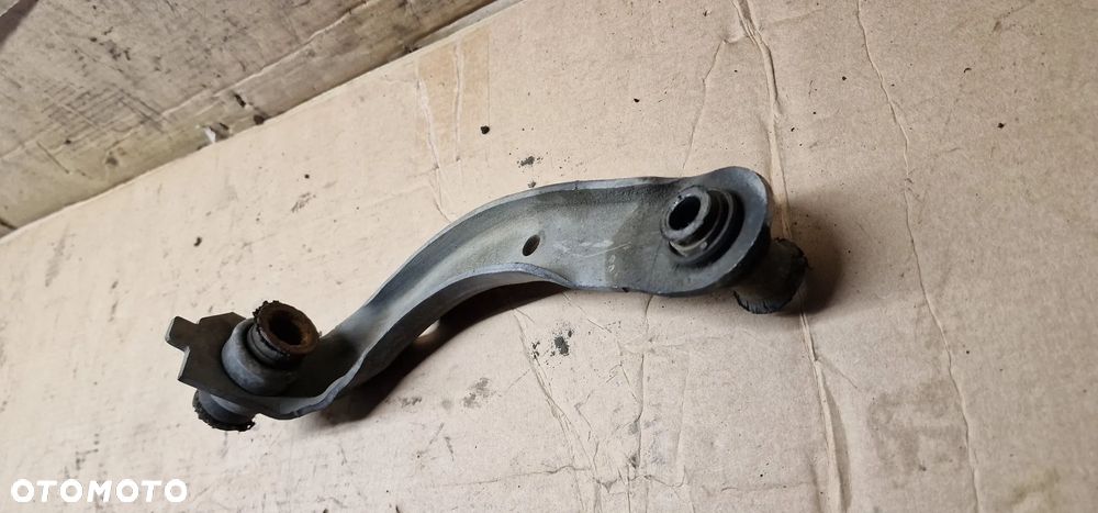 Uchwyt mocowanie sanek wózka lewe Renault Clio III 8200127324L - 3