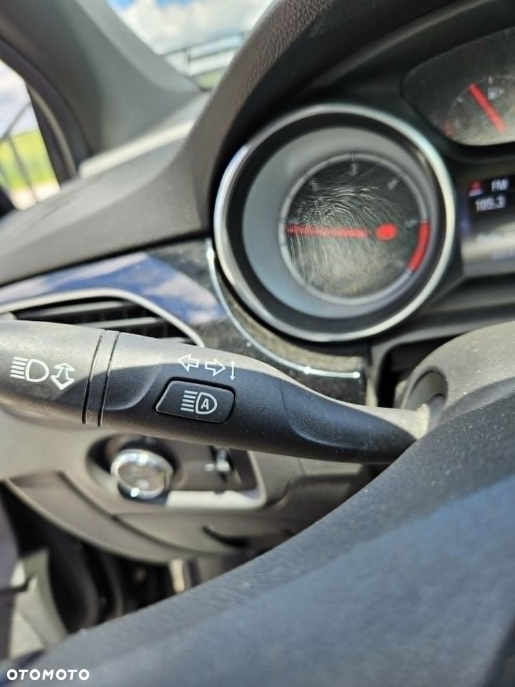Opel Astra 1.6 BiTrb D (CDTI) Start/Stop Dynamic - 18