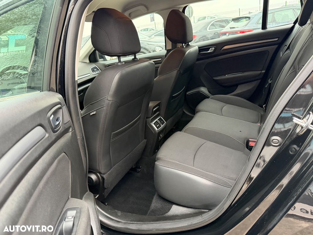 Renault Megane TCe 140 GPF EDC Equilibre - 14