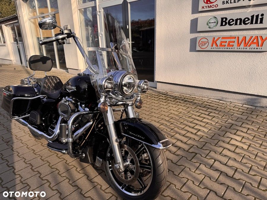 Harley-Davidson Touring Road King - 2