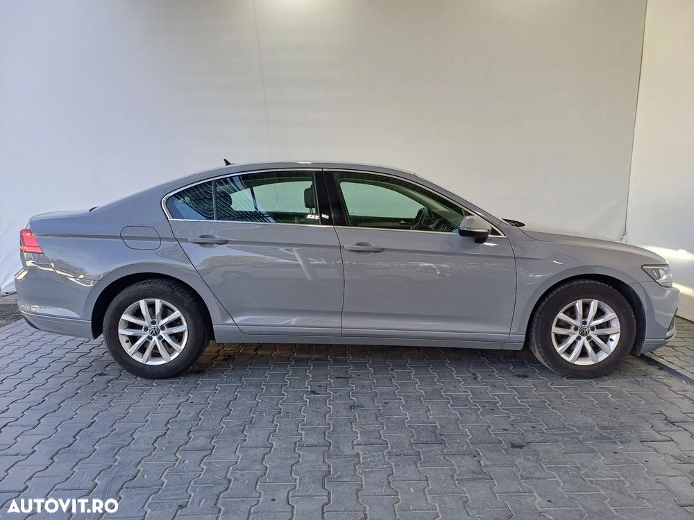 Volkswagen Passat 1.5 TSI ACT DSG Comfortline - 38