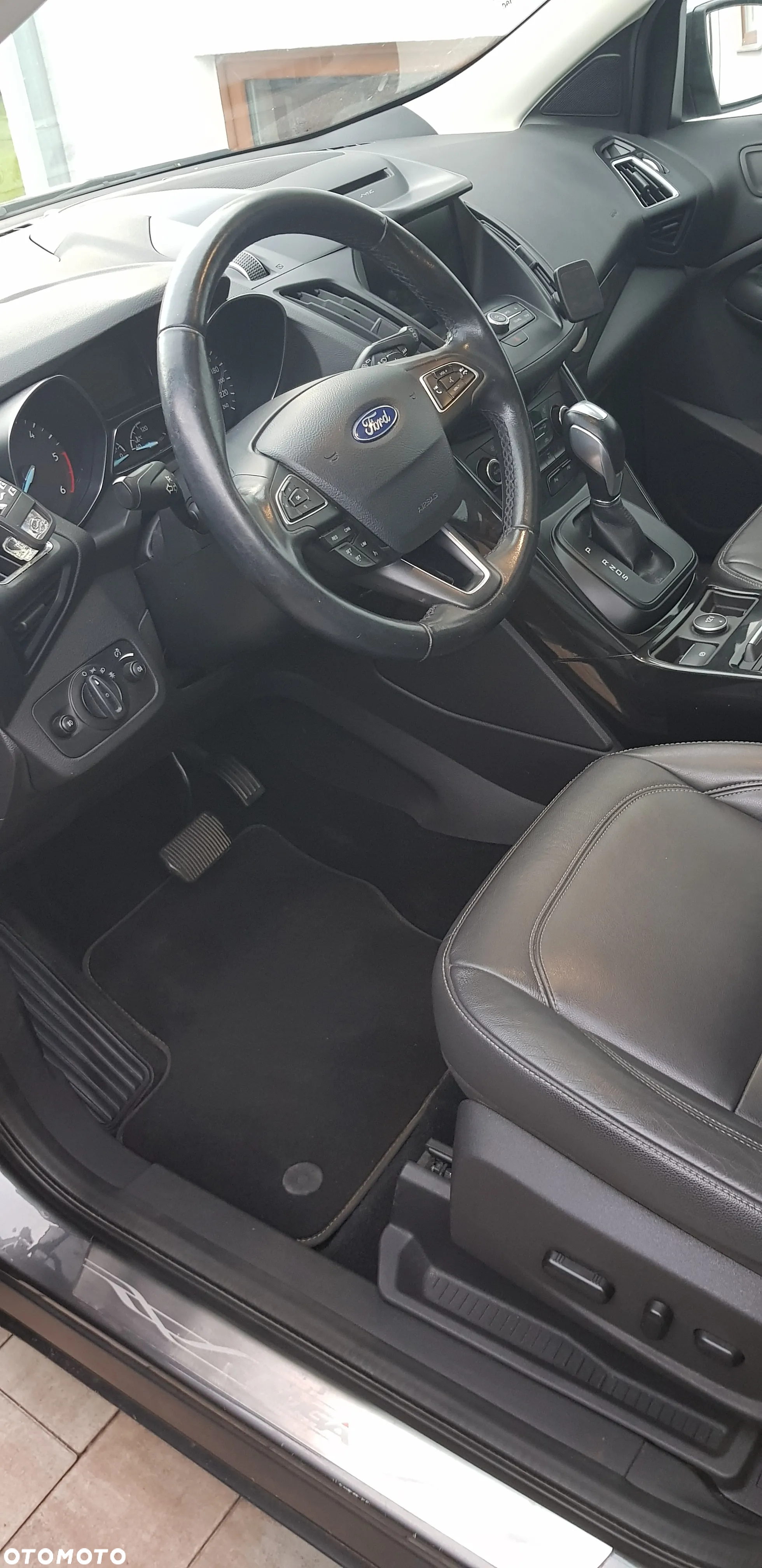 Ford Kuga 2.0 TDCi AWD Titanium - 12