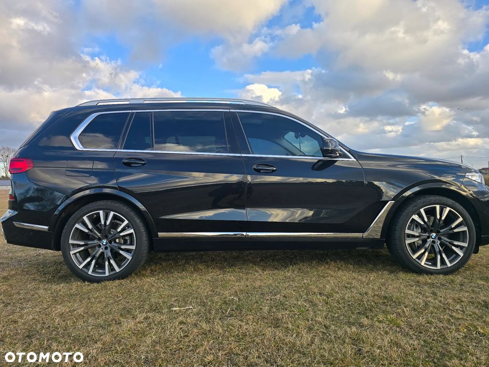 BMW X7 M50i - 18