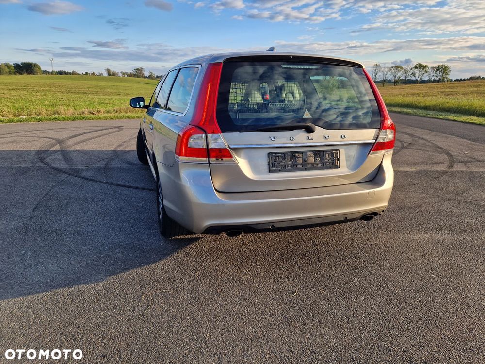 Volvo V70 D4 Momentum - 6