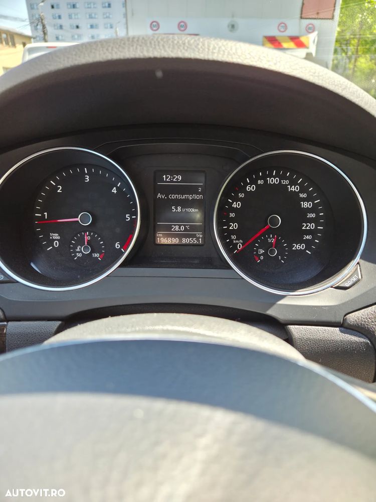 Volkswagen Jetta 2.0 TDI Comfortline - 15